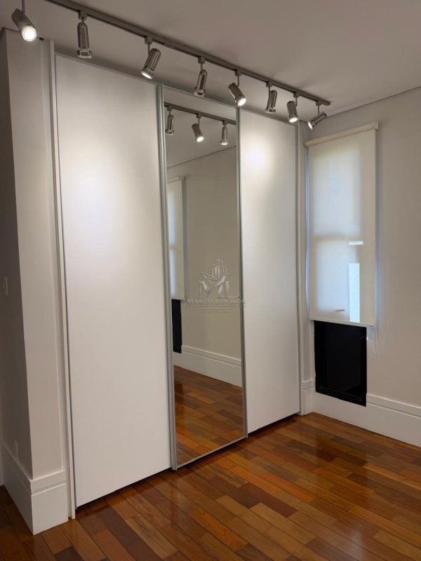 Apartamento, 3 quartos, 260 m² - Foto 32