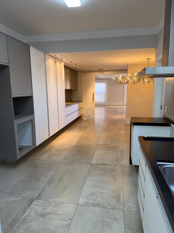 Apartamento, 3 quartos, 260 m² - Foto 11