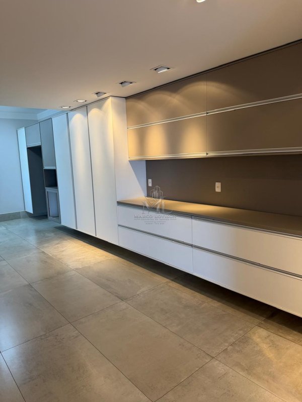 Apartamento, 3 quartos, 260 m² - Foto 10