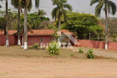 Rancho para venda com 2500 m2 e 2 quartos em condominio estancia do bosque dois corregos sp