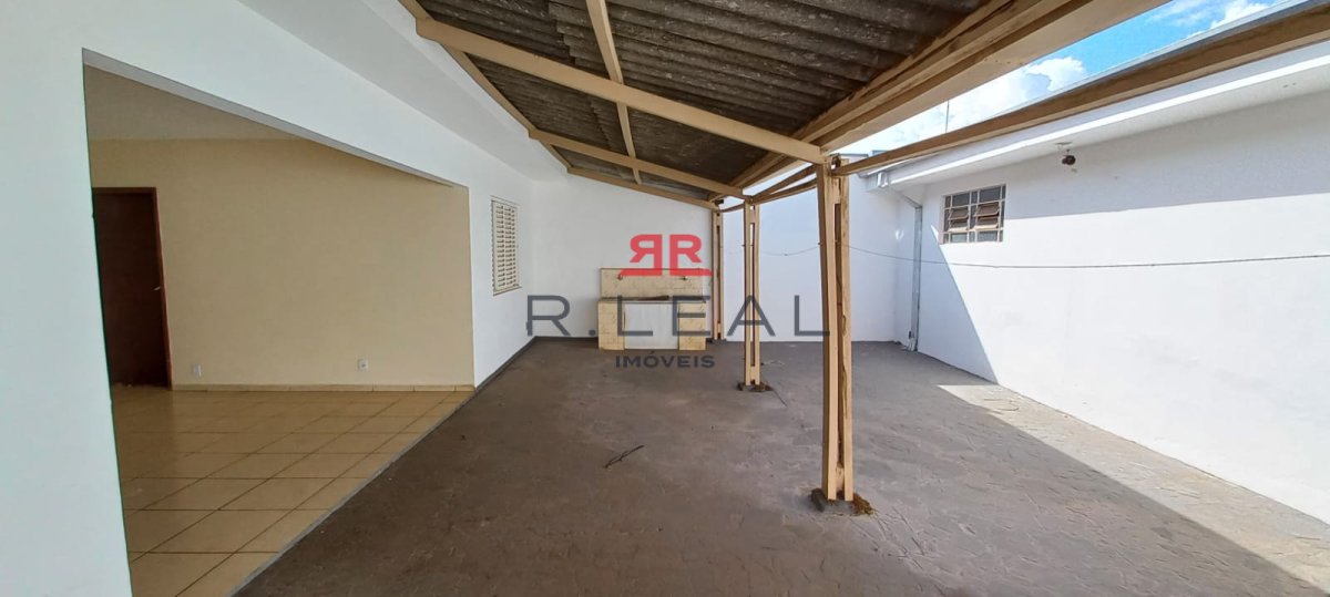 Casa, 5 quartos, 255 m² - Foto 3