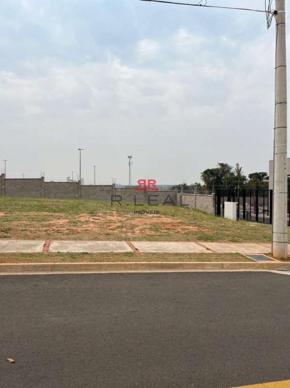 Terreno, 676 m² - Foto 1