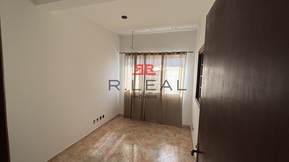 Casa, 6 quartos, 372 m² - Foto 2