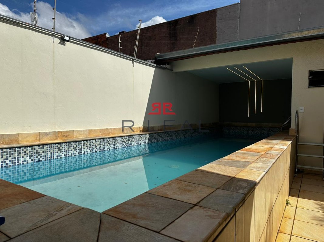 Casa, 3 quartos, 313 m² - Foto 2