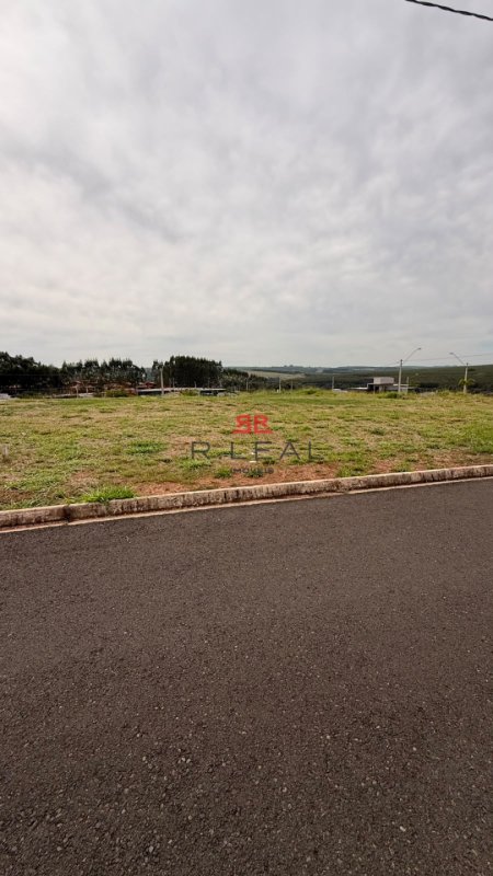 Terreno, 300 m² - Foto 1
