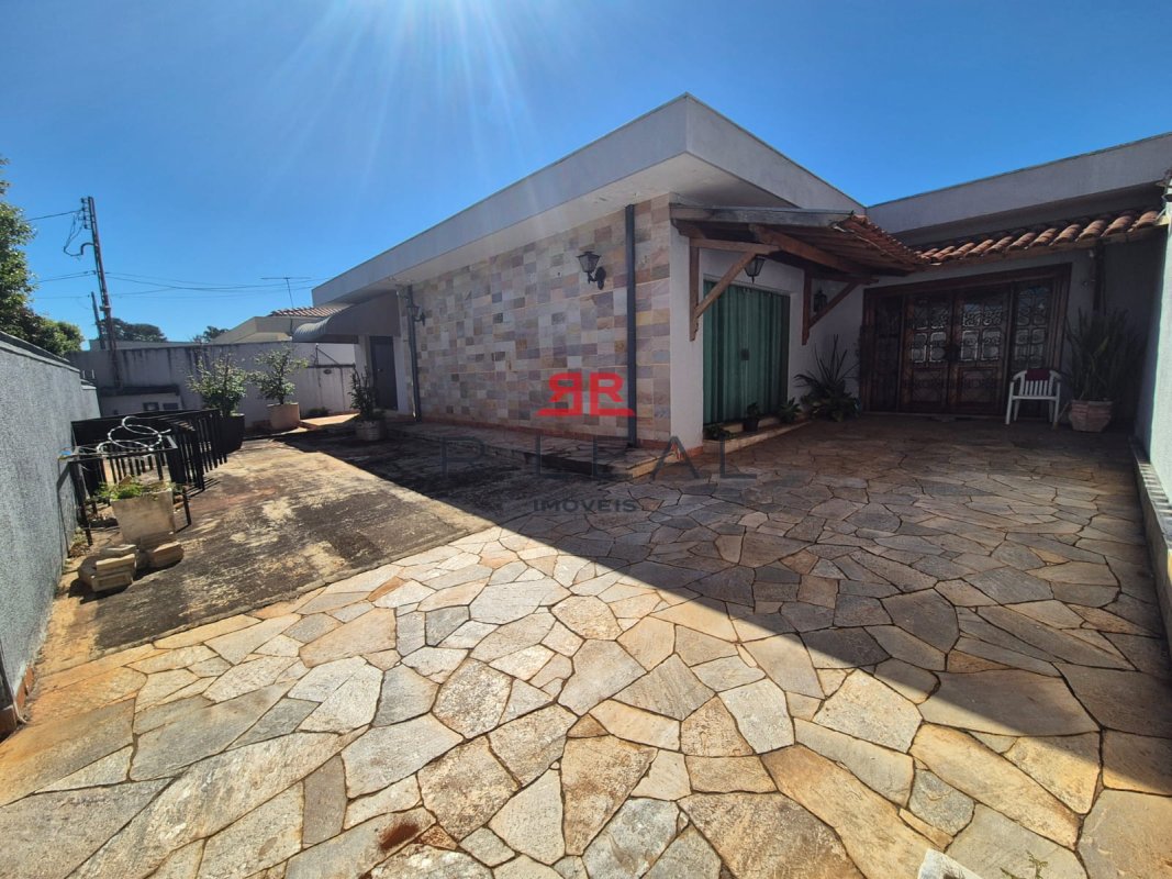 Casa, 3 quartos, 280 m² - Foto 1