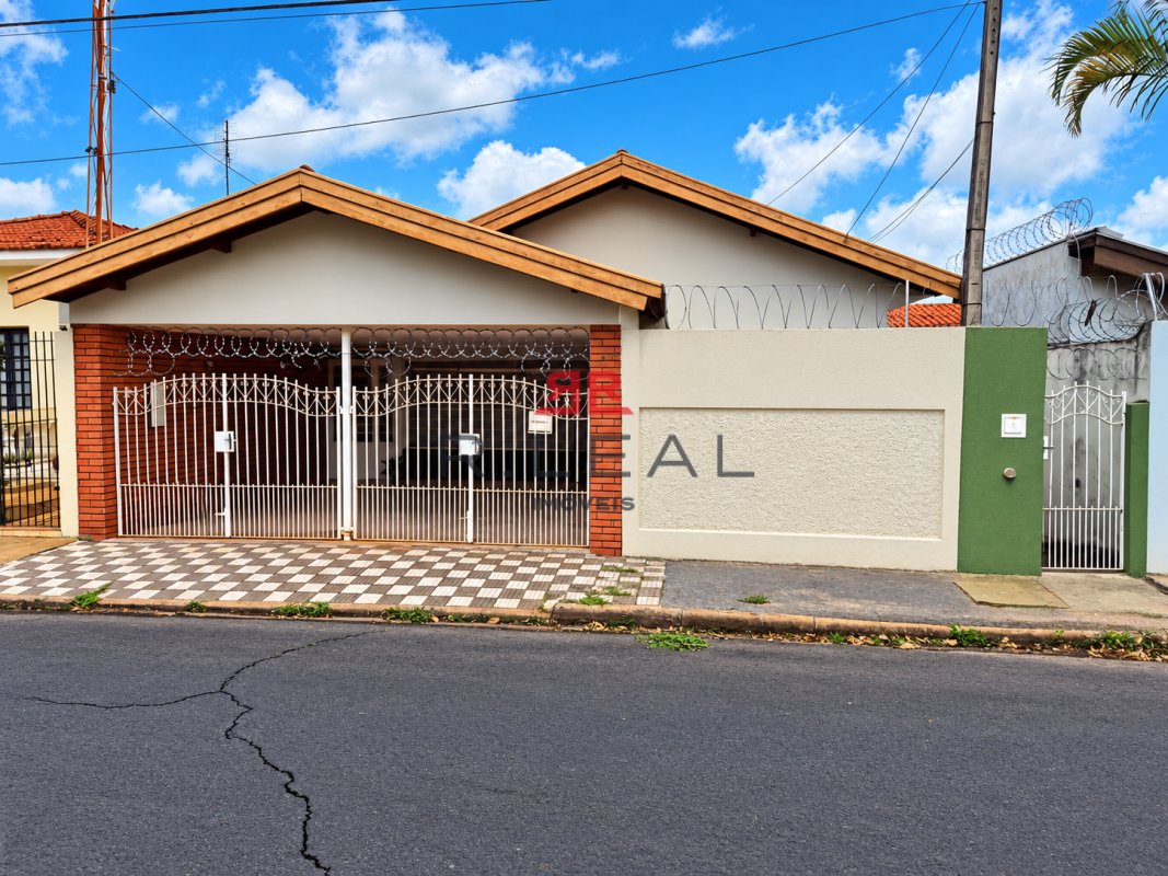 Casa, 3 quartos, 165 m² - Foto 1