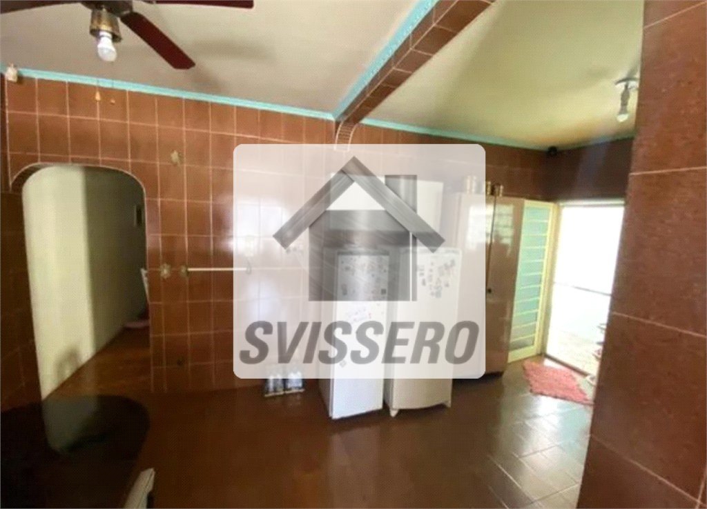Casa à venda com 3 quartos, 200m² - Foto 23